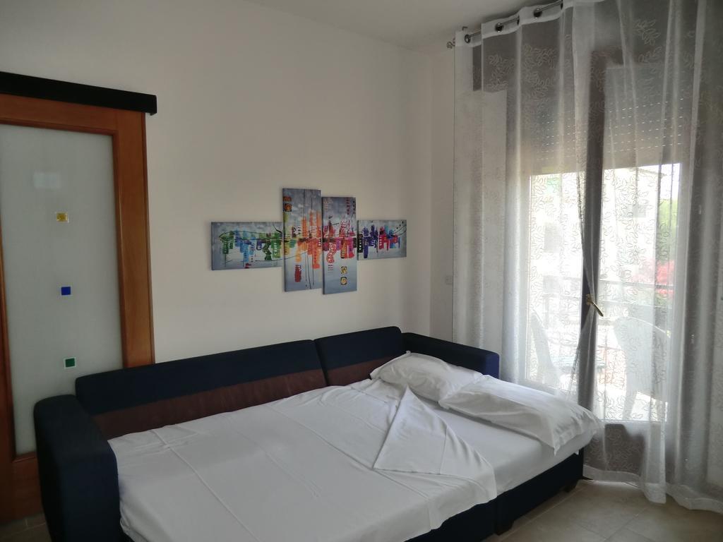 佩斯基耶拉德加达Salvi公寓 客房 照片